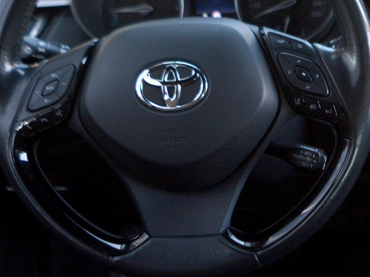 Toyota C-HR 1.8 hybrid business e-cvt
