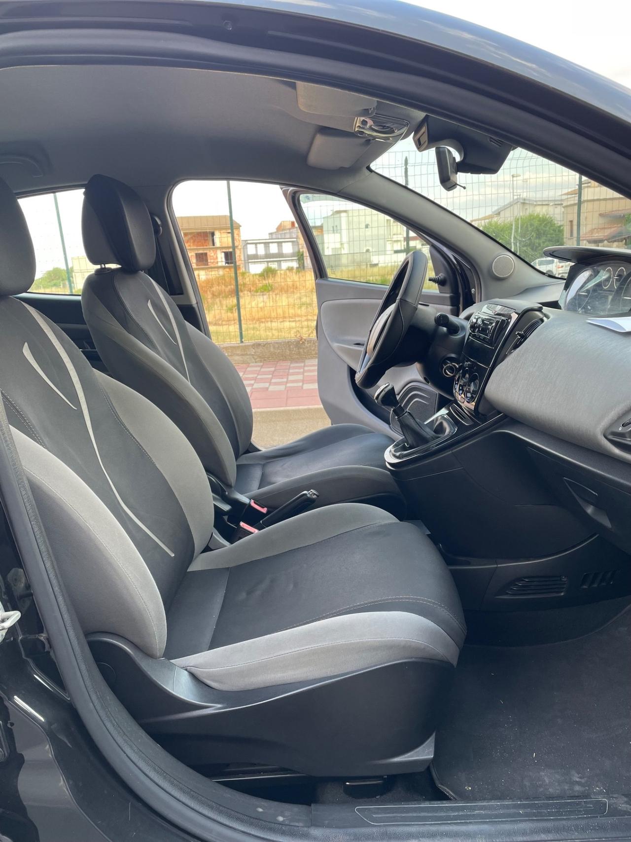 Lancia Ypsilon 1.3 MJT 16V 95 CV 5 porte S&S Platinum