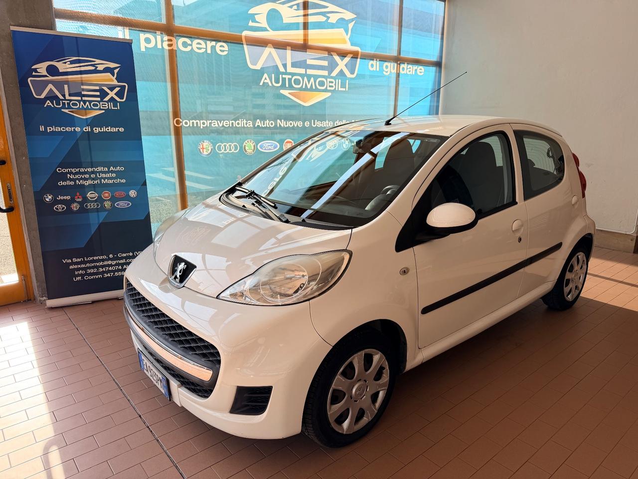 Peugeot 107 1.0benzina 68CV Neopatentati