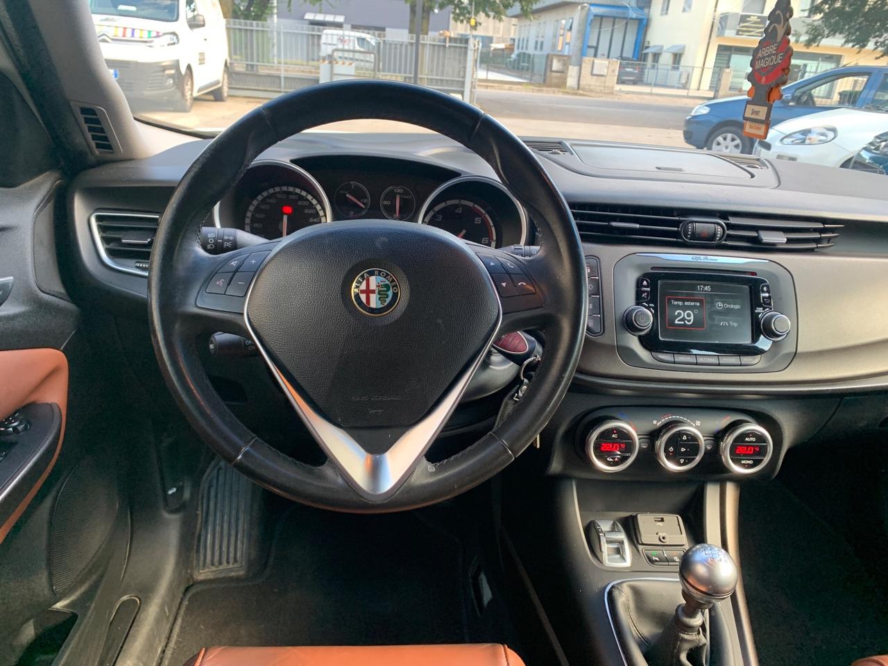 Alfa Romeo Giulietta 1.6 JTDm-2 105 CV Exclusive