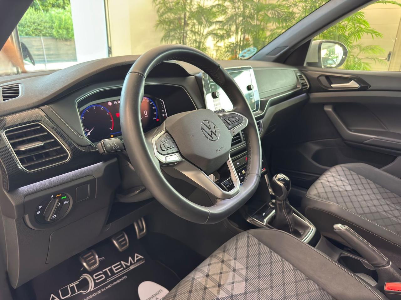 VOLKSWAGEN T-Cross 2024 1.0 tsi R-Line 115cv