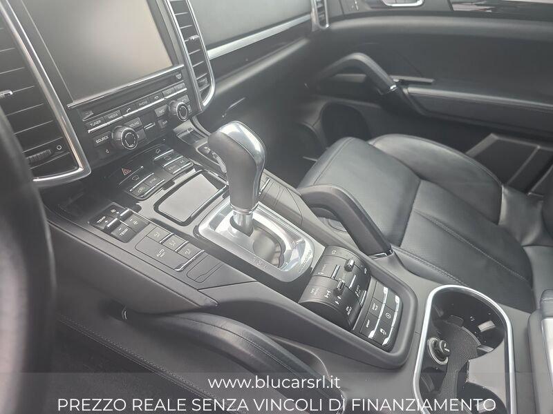 Porsche Cayenne Cayenne 3.0 tiptronic