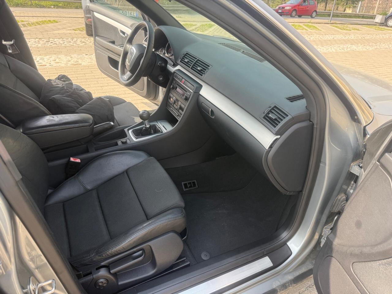 Audi A4 2.0 16V TDI Avant Top