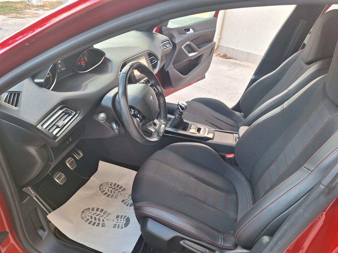 Peugeot 308 1.5 hdi "BERLINA" GT LINE NAVI 2018