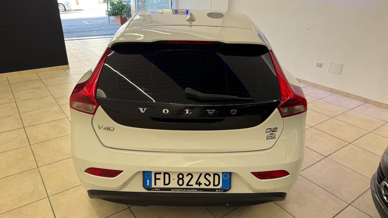Volvo V40 D2 Momentum 2.0 120 Cv-2016