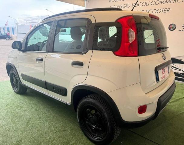 Fiat Panda 0.9 t.air t. Trussardi 4x4 s&s 85cv