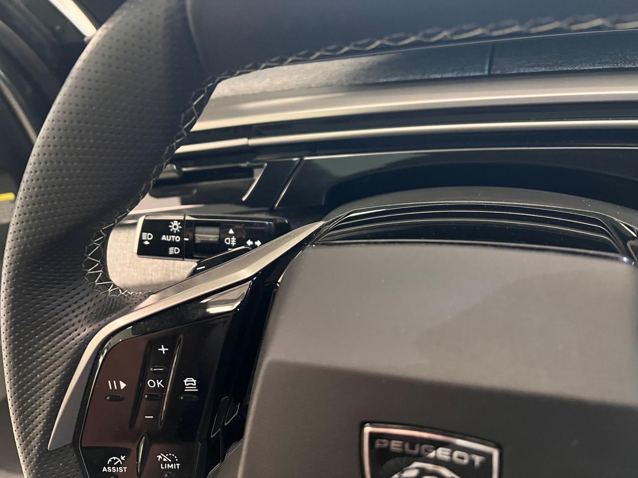 PEUGEOT 5008 III 2024 Hybrid 145 E-DCS6 GT - VARI COLORI!