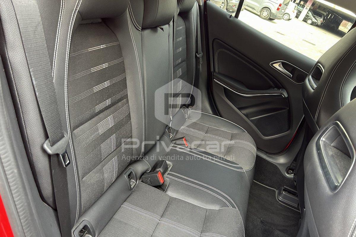 MERCEDES GLA 180 d Automatic Sport