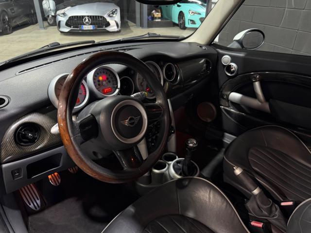 MINI Mini RIGOROSAMENTE MANUALE CARBONIO