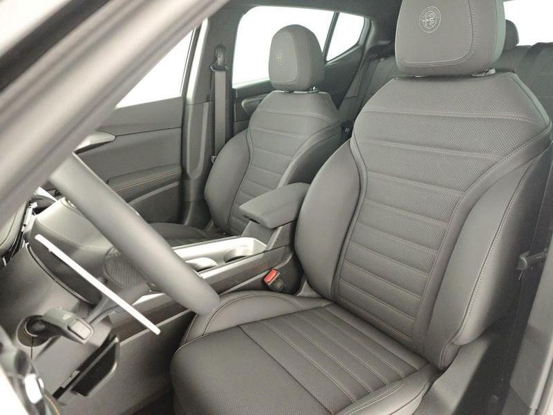 Alfa Romeo Tonale 1.6 diesel 130 CV TCT6 Veloce cerchi in lega da 20* +Pack Techno + tetto panorama