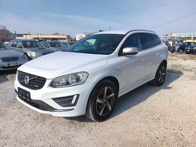 VOLVO XC60 D5 AWD Geartronic R-design Kinetic