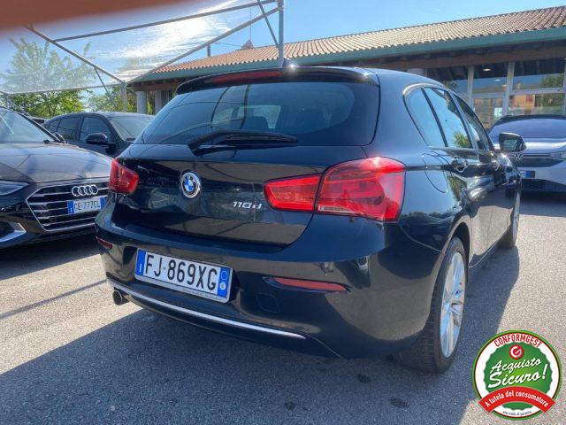 BMW 118 d 5p. Urban Automatica