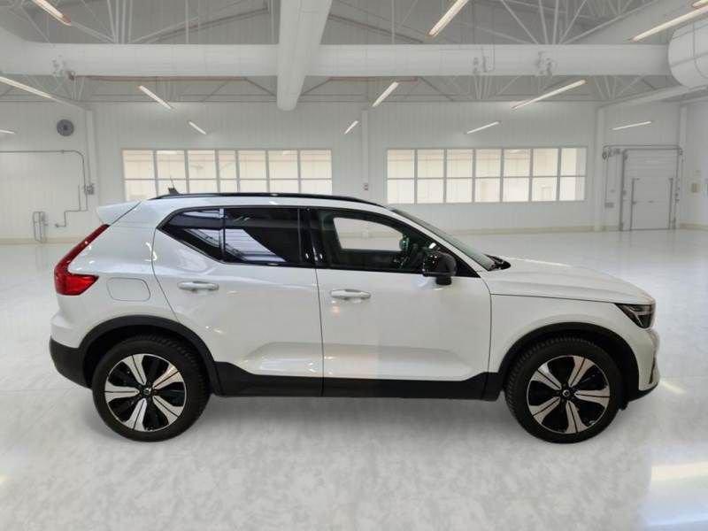Volvo XC40 Recharge T4 129+82 CV Plug-In Hybrid Automatica Recharge Ultimate Dark N1 Autocarro