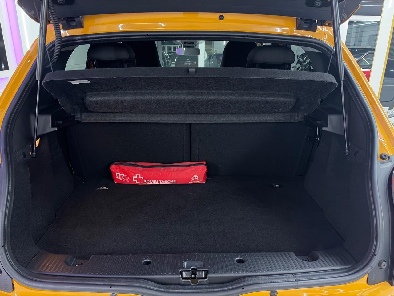 Renault Twingo SCe Intens Full Opt Car-Play