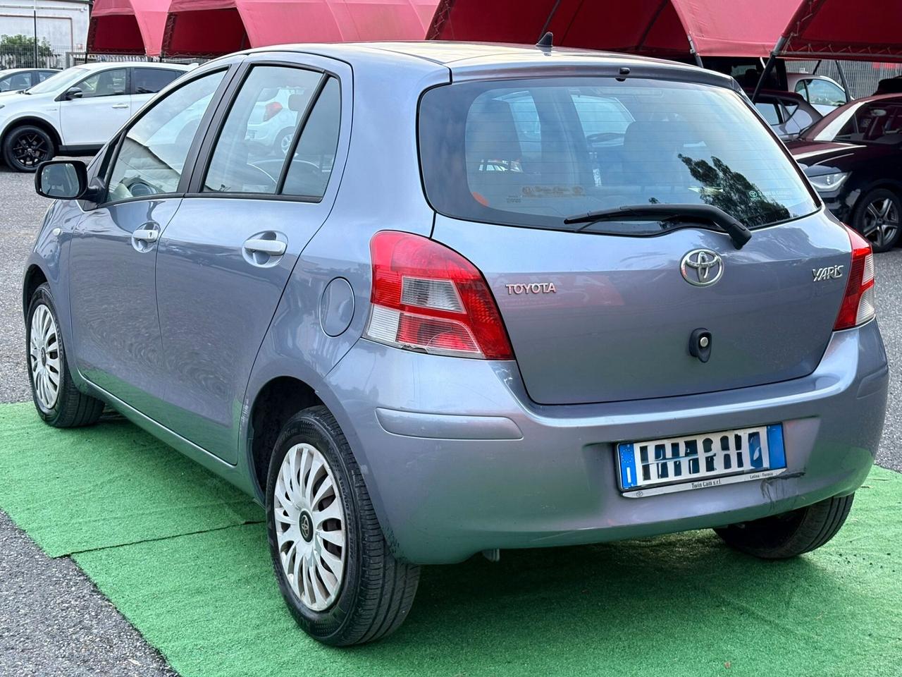 Toyota Yaris 1.0 5 porte Sol