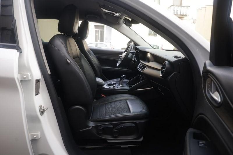 Alfa Romeo Stelvio Alfa Romeo Stelvio 2.2 Turbodiesel 210 CV AT8 Q4 Super Unicoproprietario