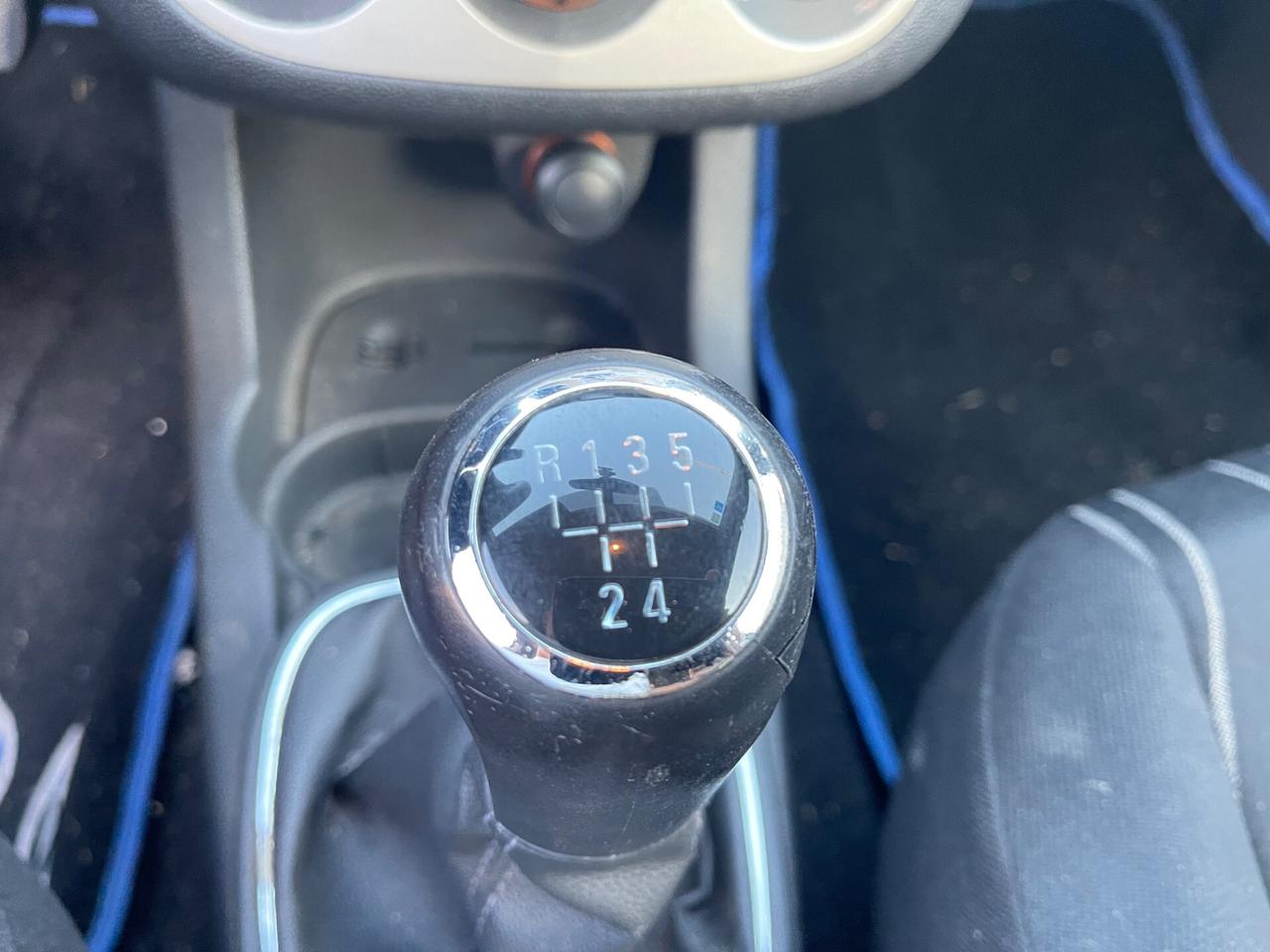 Opel Corsa 1.2 benzina euro4 per COMERCIANTI