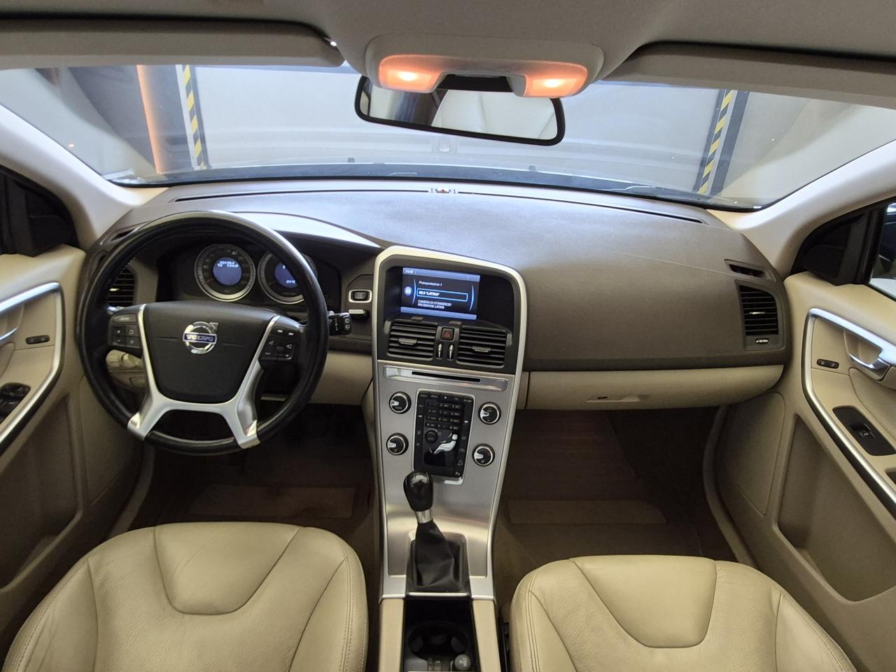 VOLVO XC60 2.4 d5 Summum awd 205cv