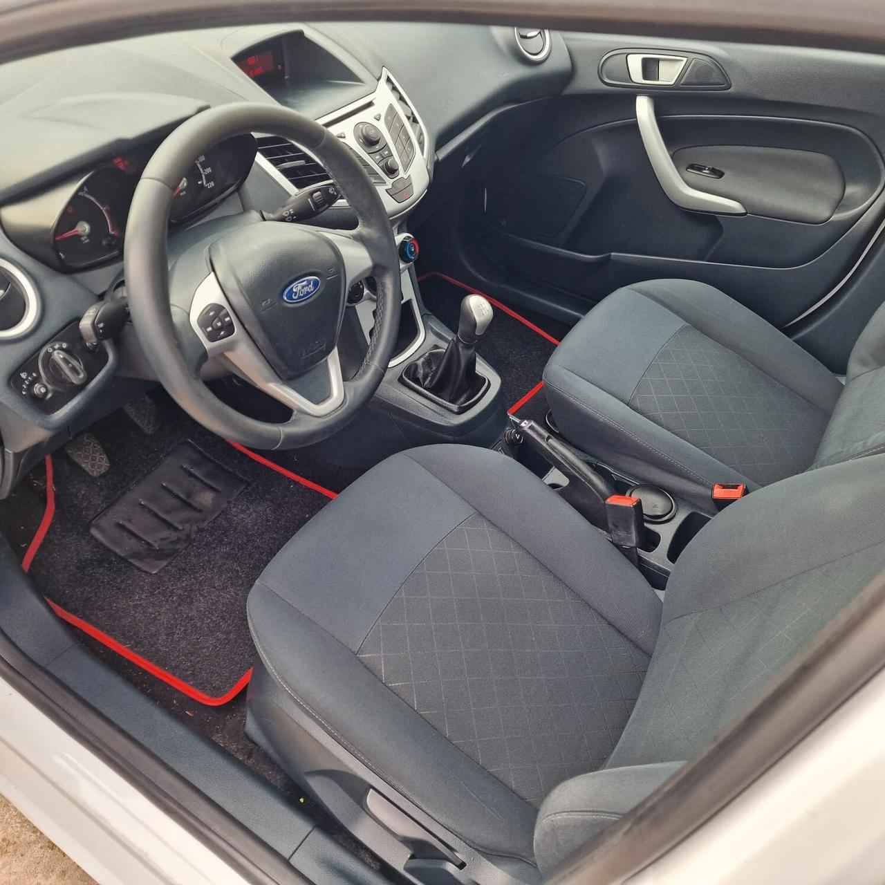 Ford Fiesta 1.4 TDCi 70CV 5p. UNICO PROPRIETARIO 138MILA KM