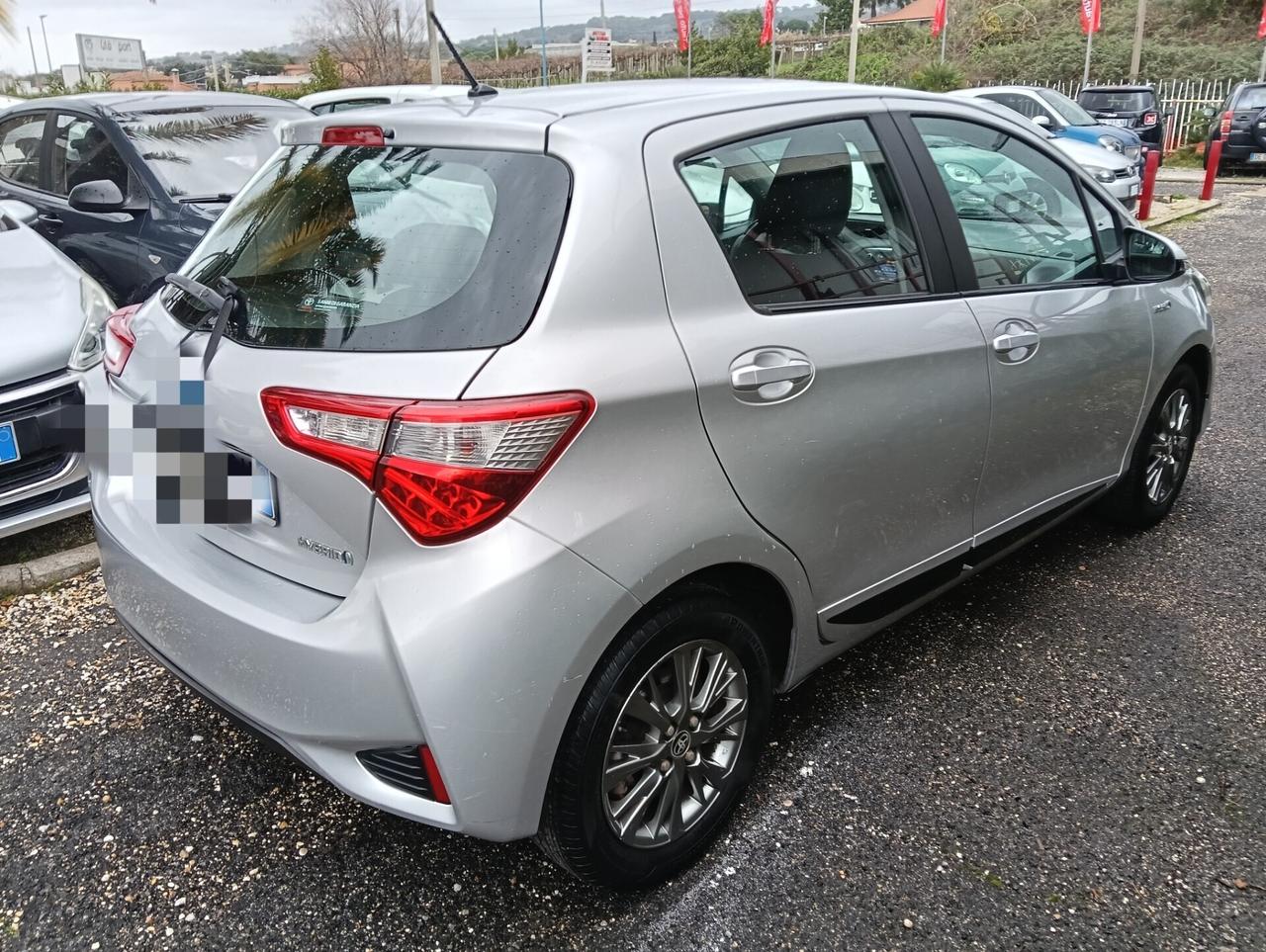 Toyota Yaris 1.5 Hybrid Business(prezzo reale)