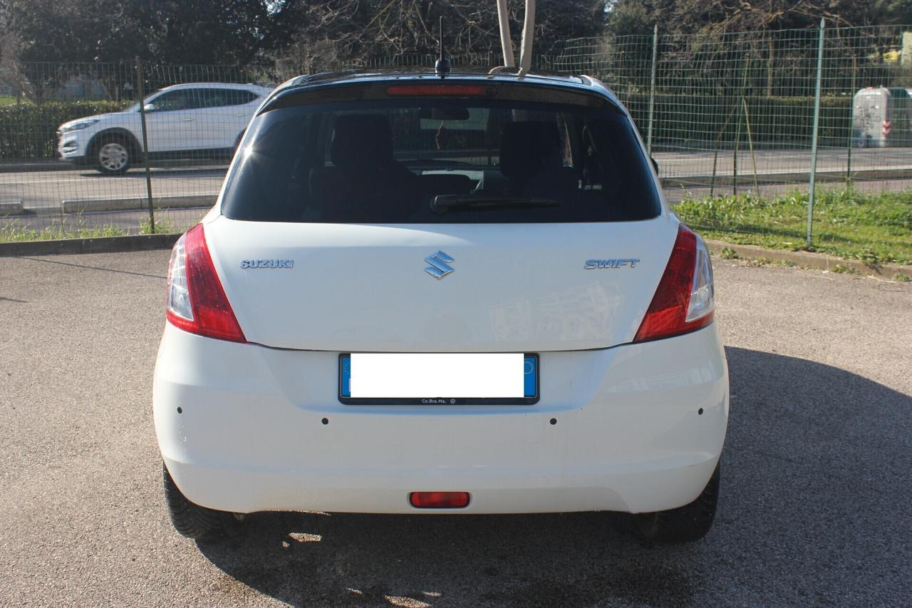 Suzuki Swift Suzuki Swift 1.2 VVT 2016 Bi Colore usata a Firenze
