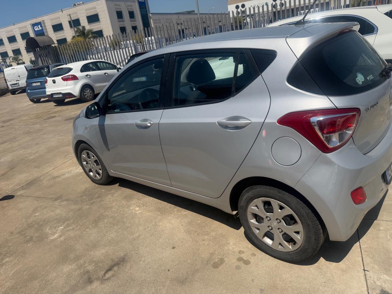 Hyundai i10 1.0 LPGI Econext Login