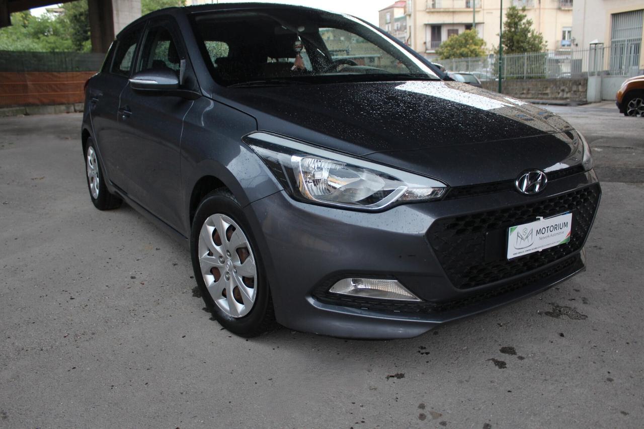 Hyundai i20 1.2 5 porte Econext Blackline
