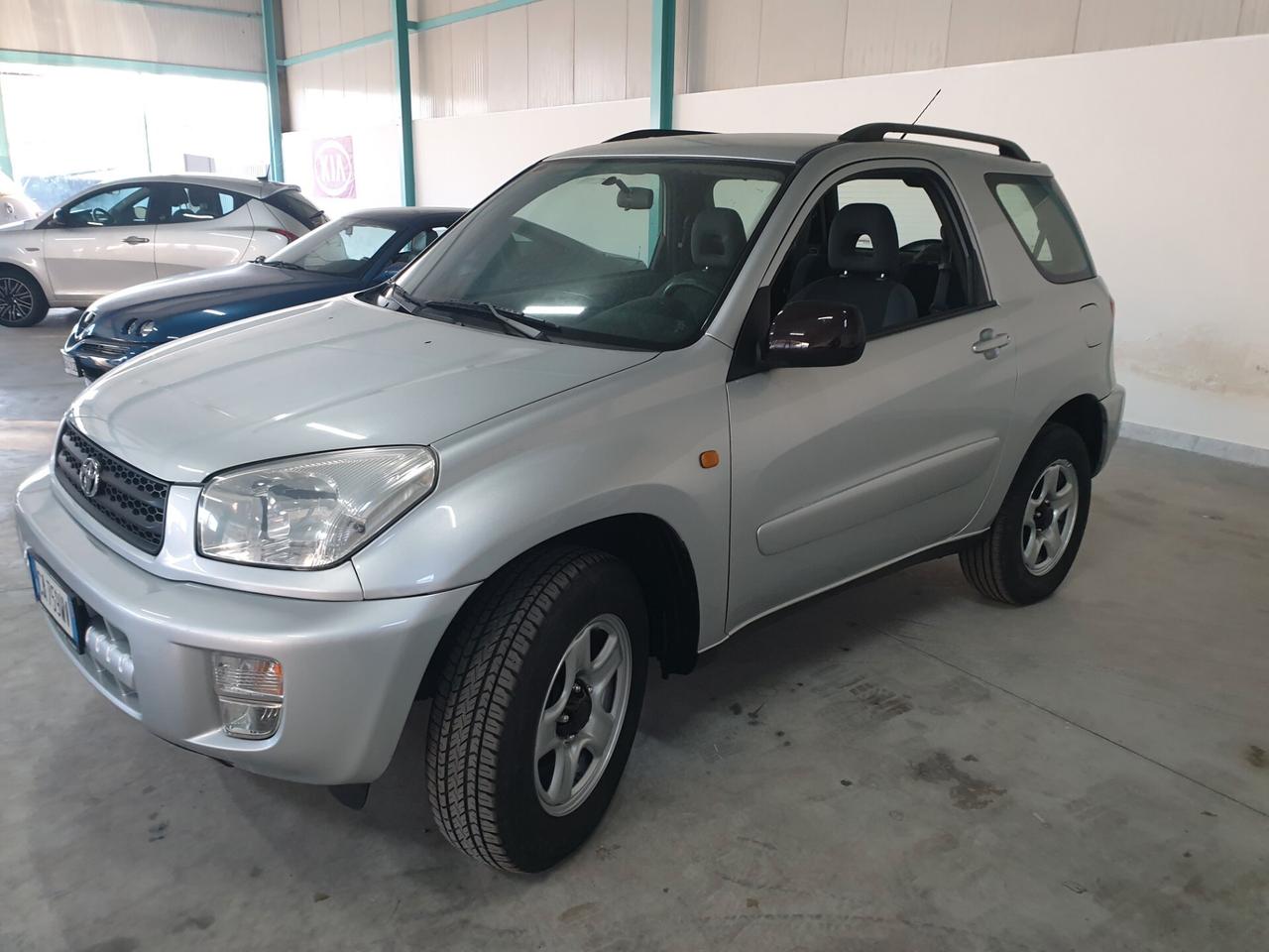 Toyota RAV 4 RAV4 2.0 16V cat 3 porte Sol