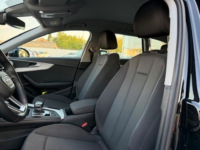 Audi A4 Avant 30 TDI/136 CV S tronic Business 2022