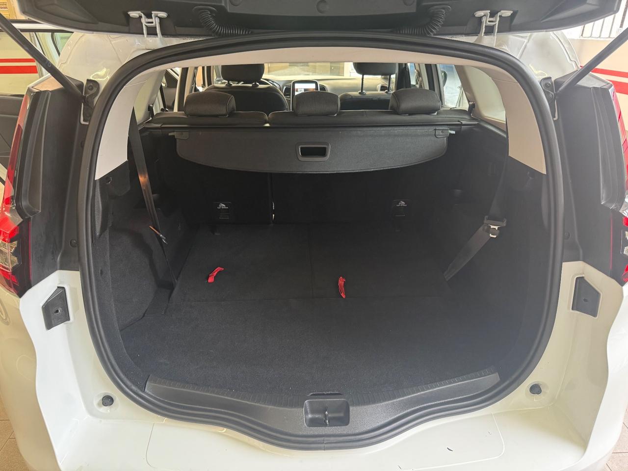 Renault Grand Scenic Blue dCi 120 CV EDC Business