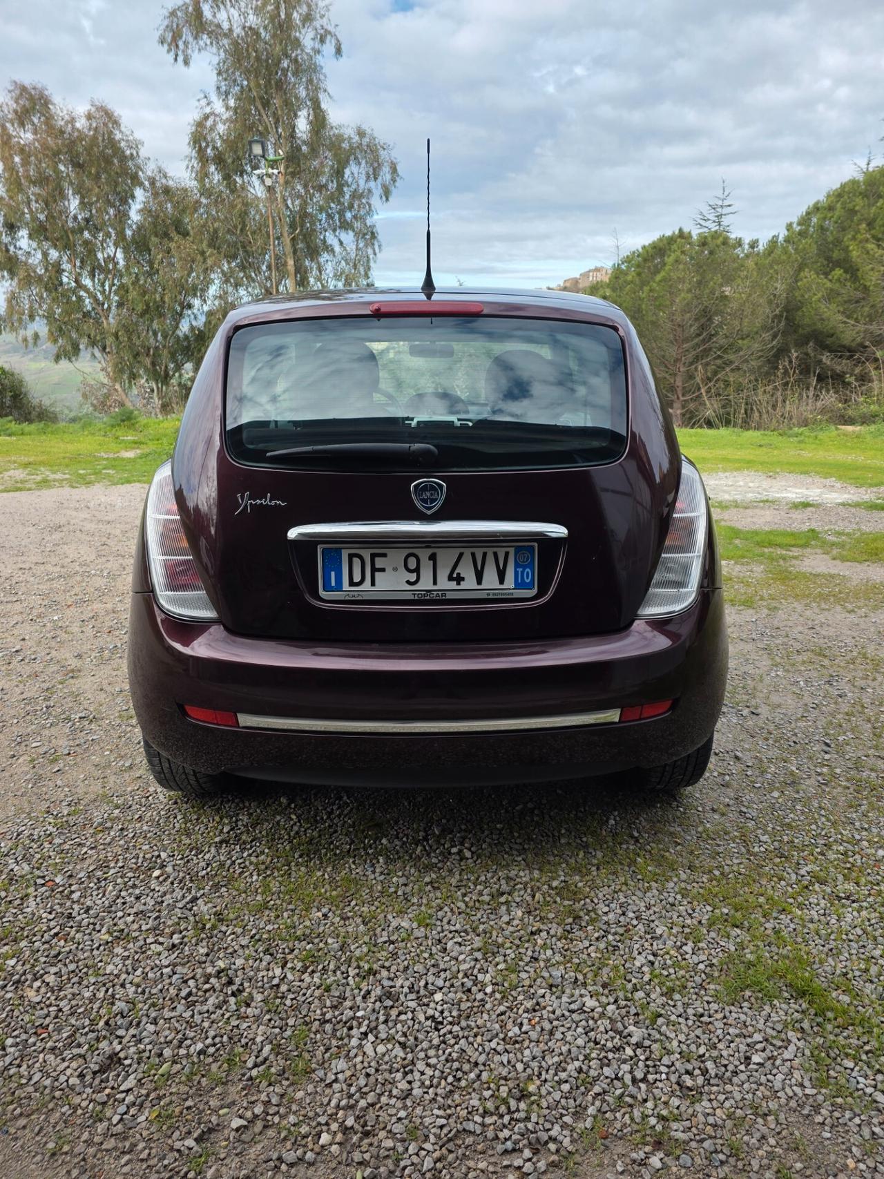 Lancia Ypsilon 1.2 Platino