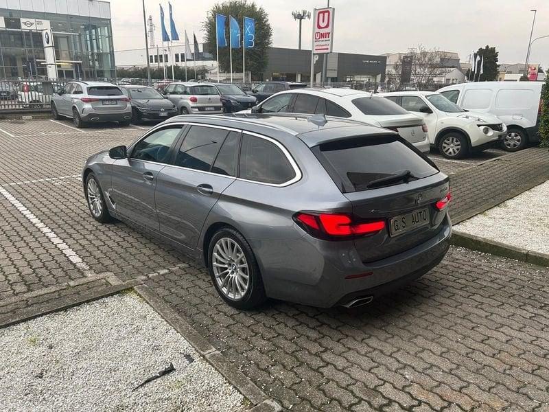 BMW Serie 5 520d Touring mhev 48V xdrive Business auto