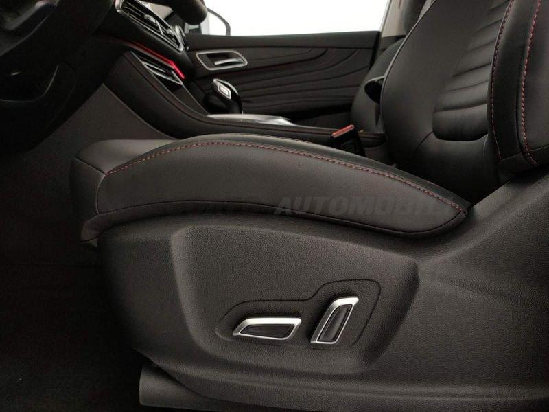 MG HS MG HS 1.5T DCT DEL 2WD DELUXE WSB - Dover White Pelle, Similpelle e Alcantara