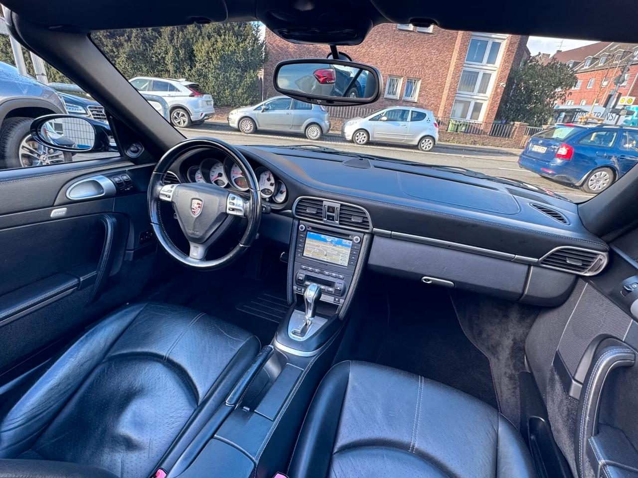 Porsche 911 Carrera 4S Cabrio NAVI