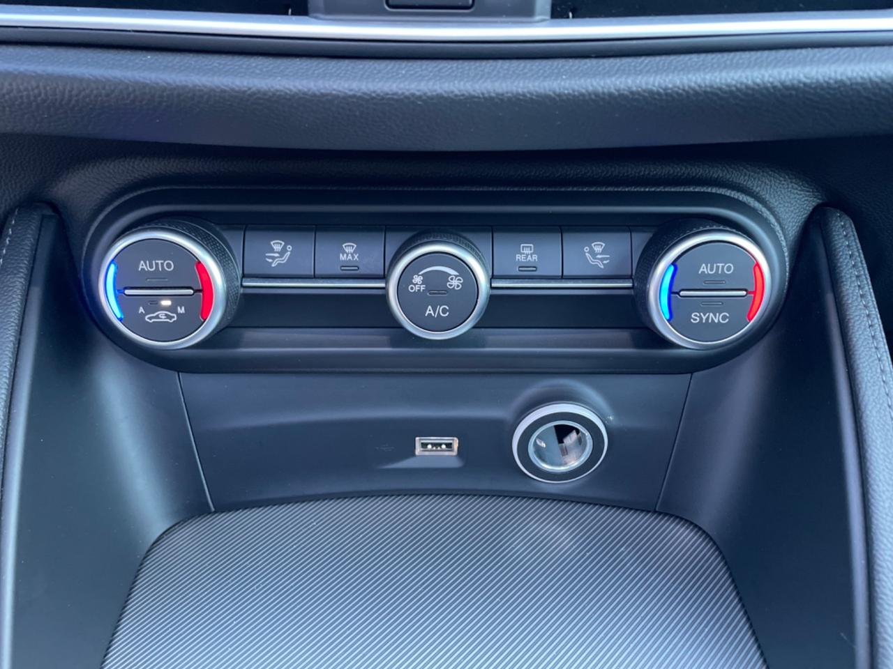 Alfa Romeo Stelvio 2.2 Turbodiesel 190 CV AT8 Q4 TETTUCCIO