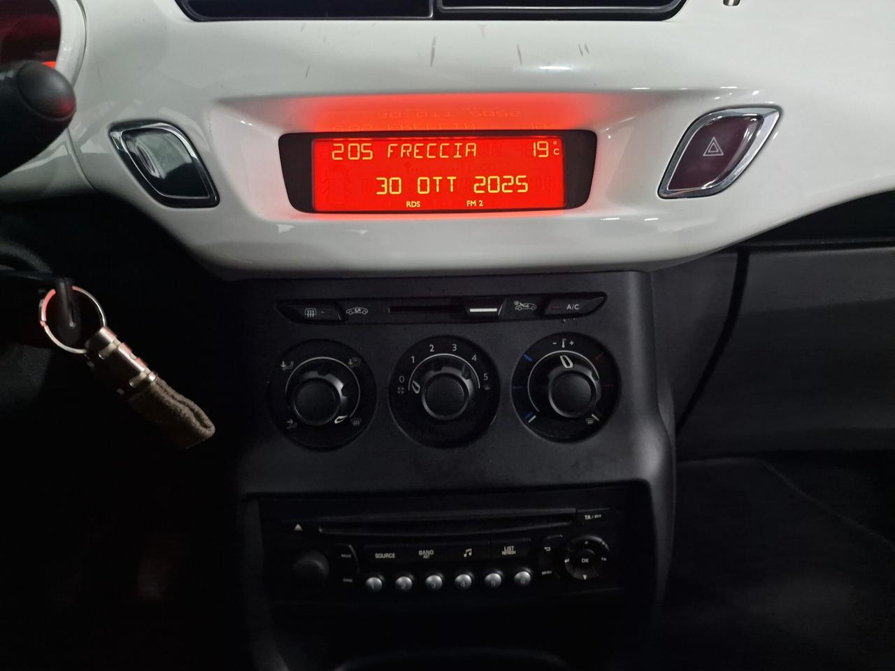 Citroen C3 PureTech 1.2cc 68cv Live Edition