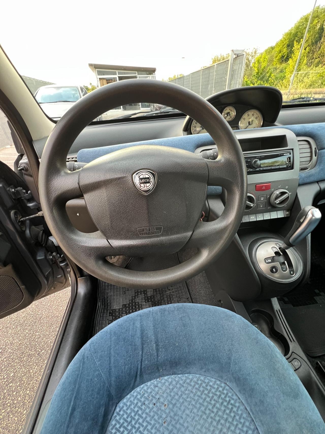 Lancia Ypsilon 1.3 Multijet 16V Platino