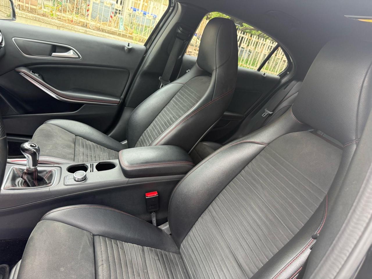 Mercedes-benz A 180 A 180 d Premium