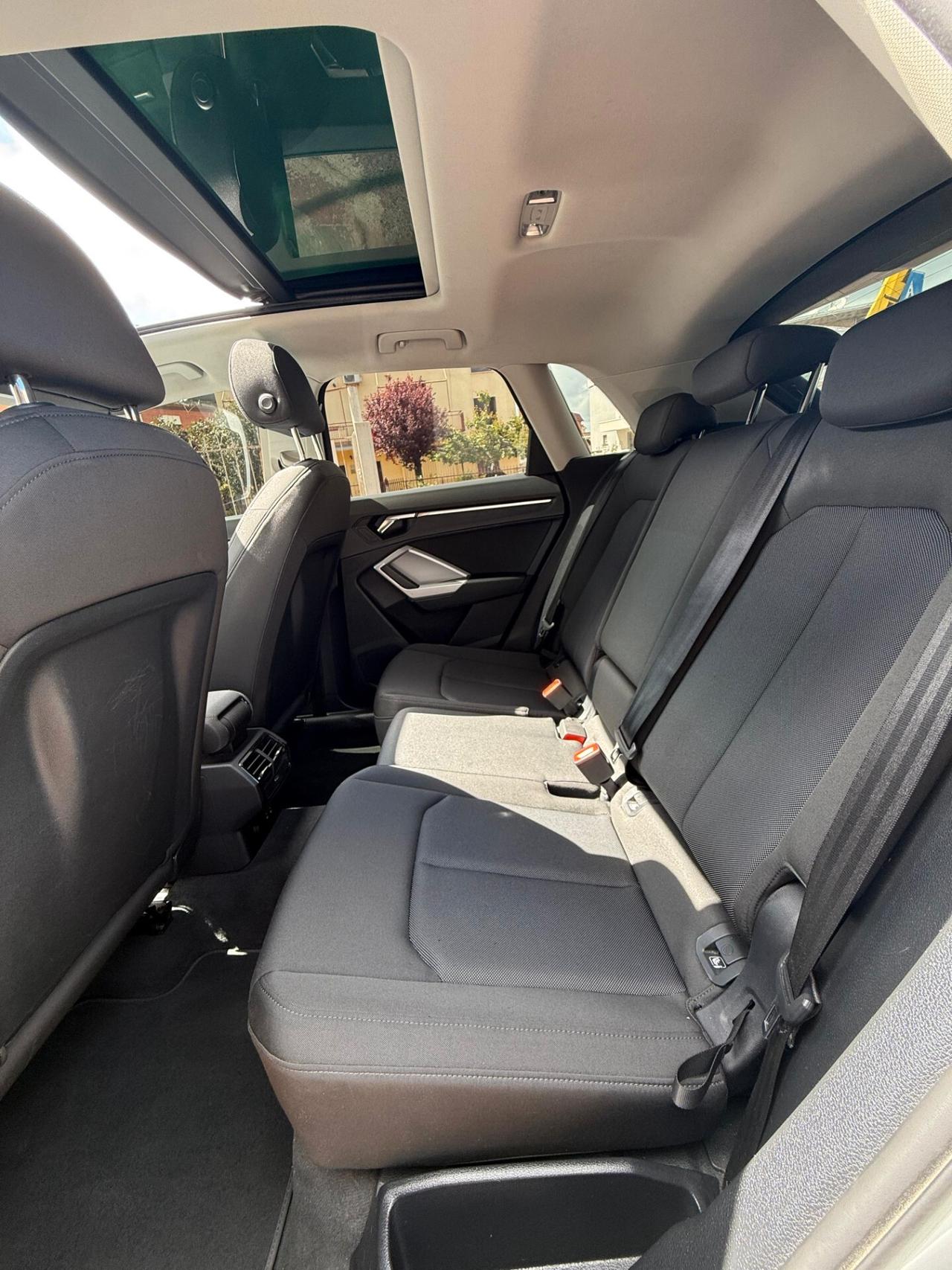 AUDI Q3 1.5 HYBRID **CARPLAY/TETTO APRIBILE**