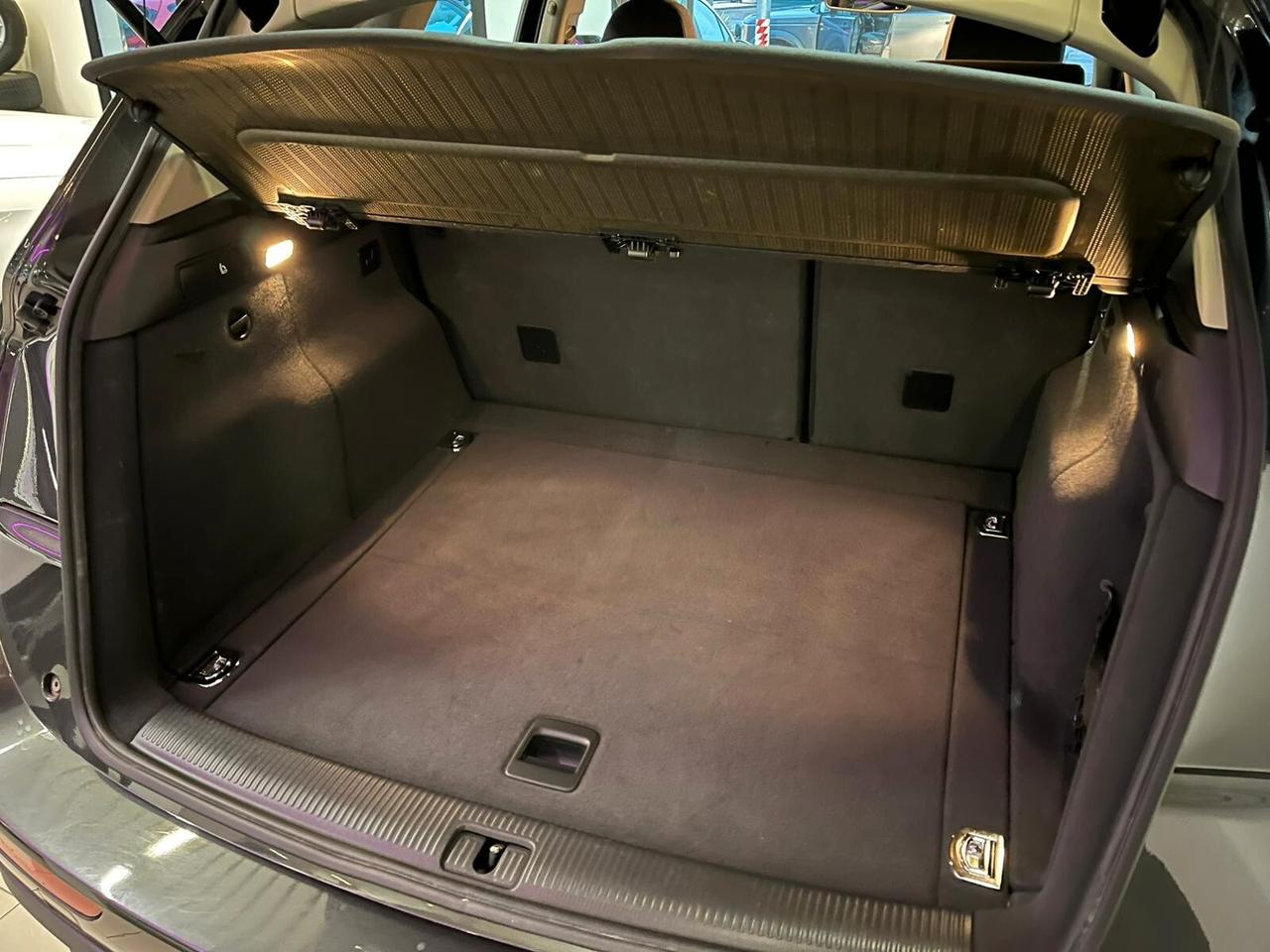 Audi Q5 2.0 TDI 143 CV quattro