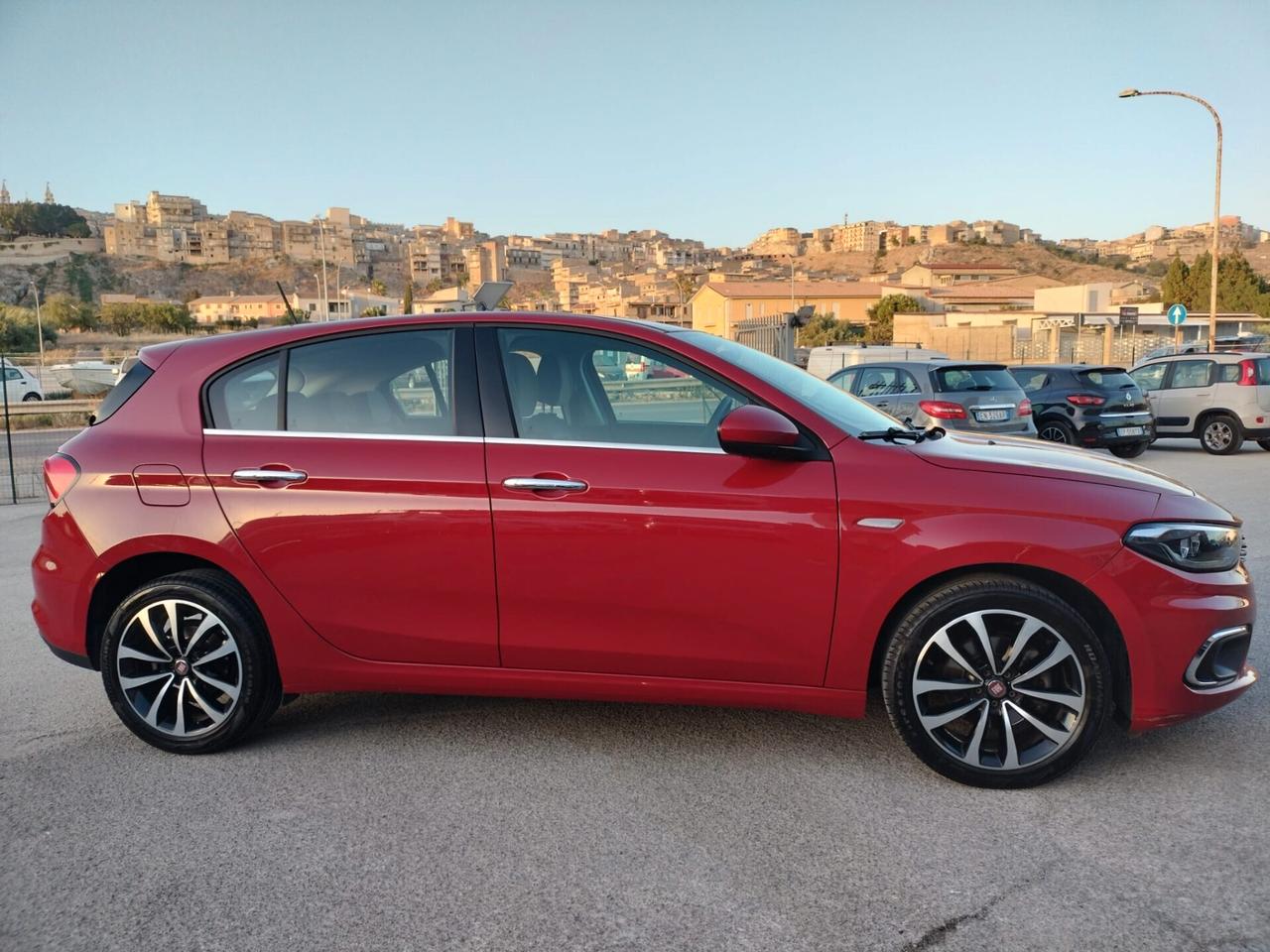 Fiat Tipo 1.6 Mjt S&S 5 porte Lounge