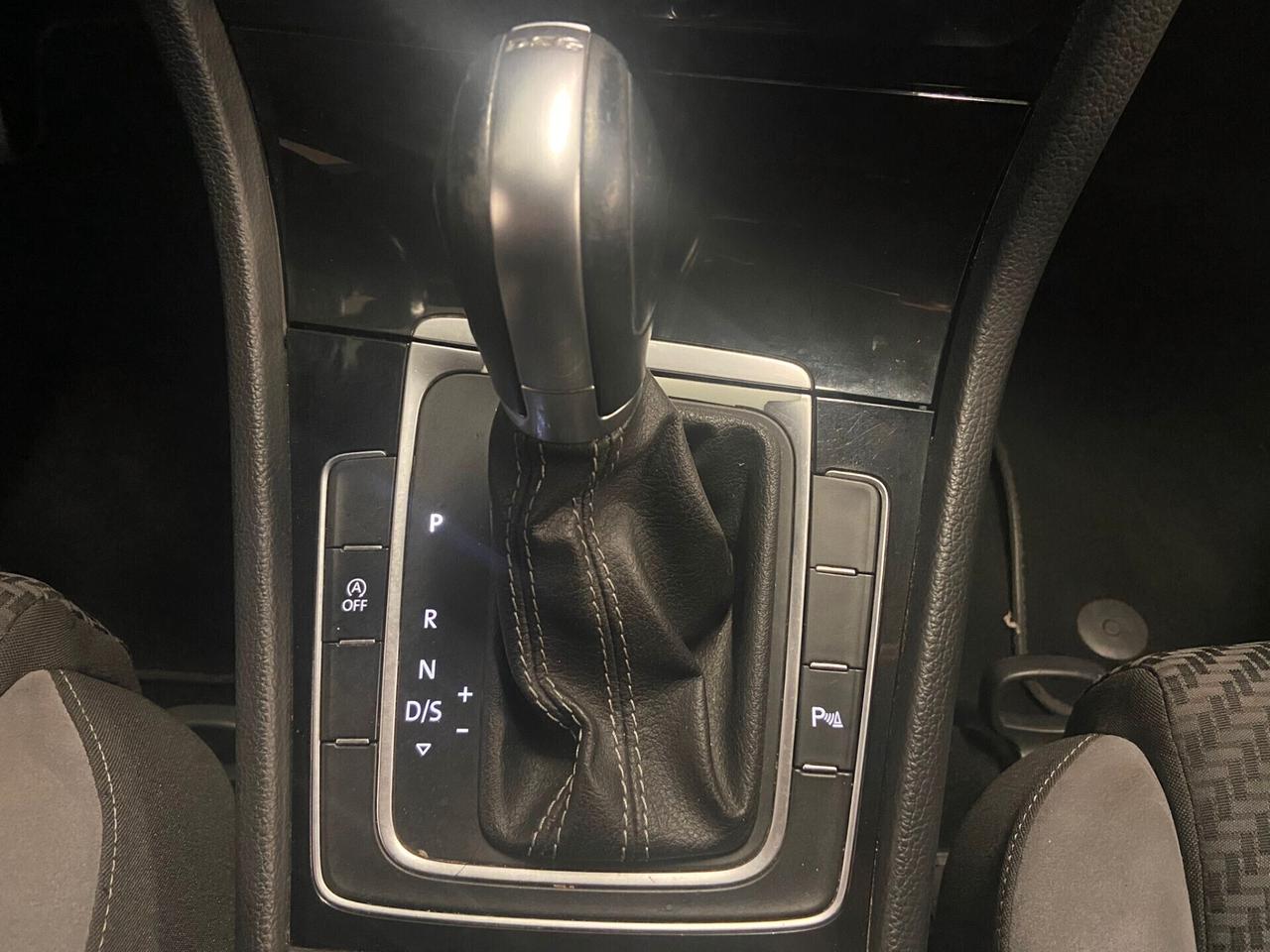 Volkswagen Golf 7.5 TDI 115 CV DSG RLINE PACK