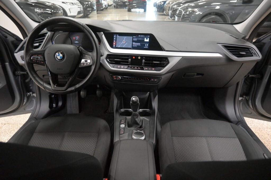 Bmw 116 116d 5p. Business Advantage