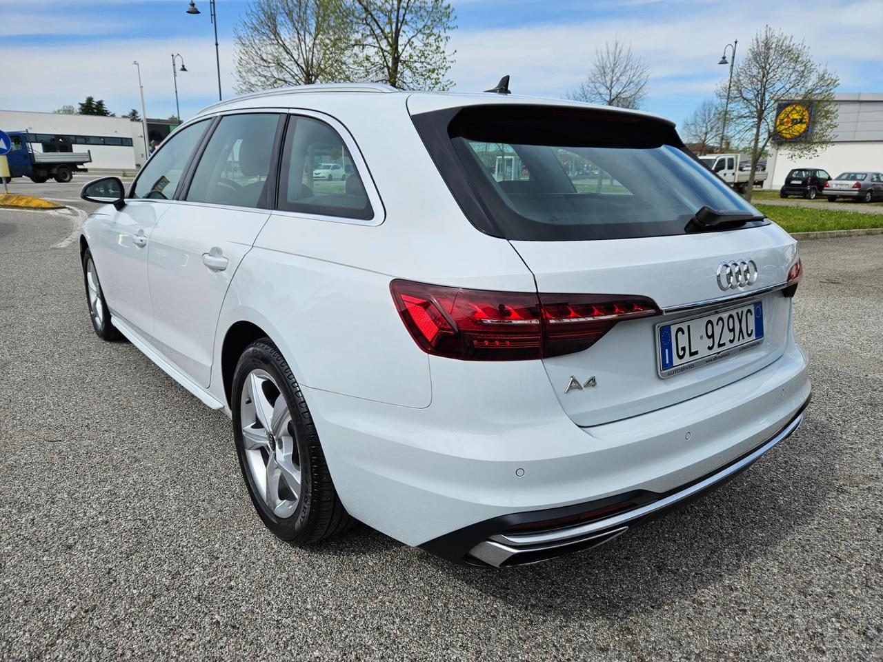 Audi A4 Avant 35 2.0 tdi mhev Business Advanced 163cv s-tronic