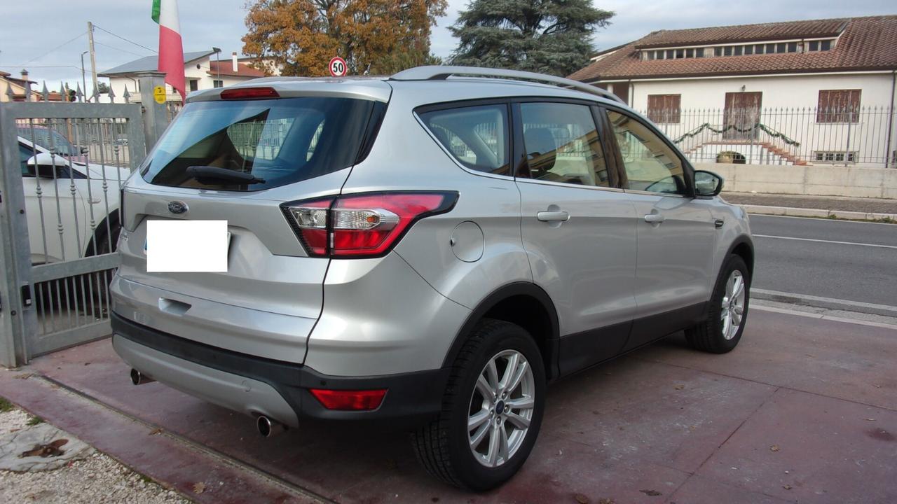 Ford Kuga 1.5 TDCI 120 CV S&S 2WD Titanium