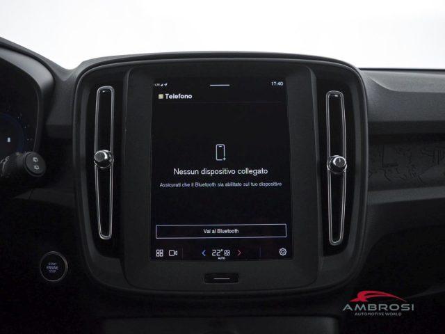 VOLVO XC40 B3 Mild hybrid Benzina Essential