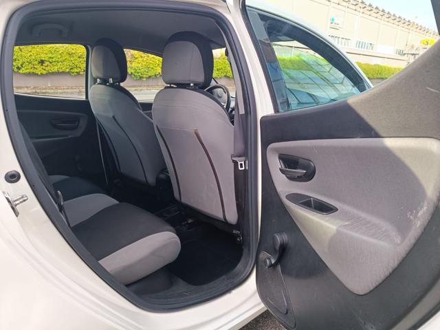 LANCIA Ypsilon 0.9 TwinAir 85 CV 5 porte Metano Ecochic Elefantin