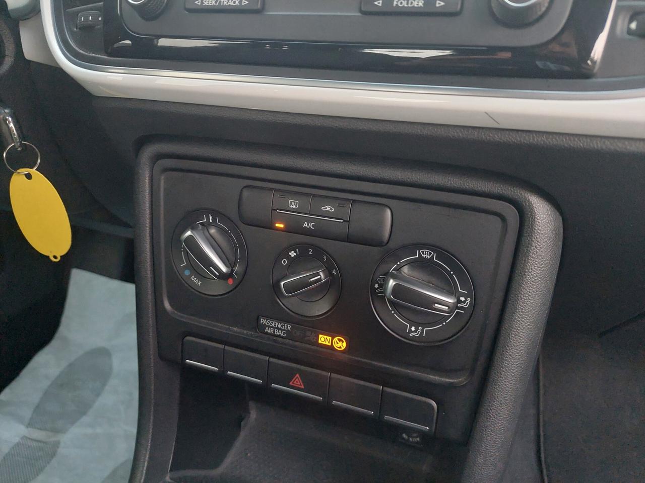 Volkswagen Maggiolino 1.6 TDI Design *NEOPATENTATI*