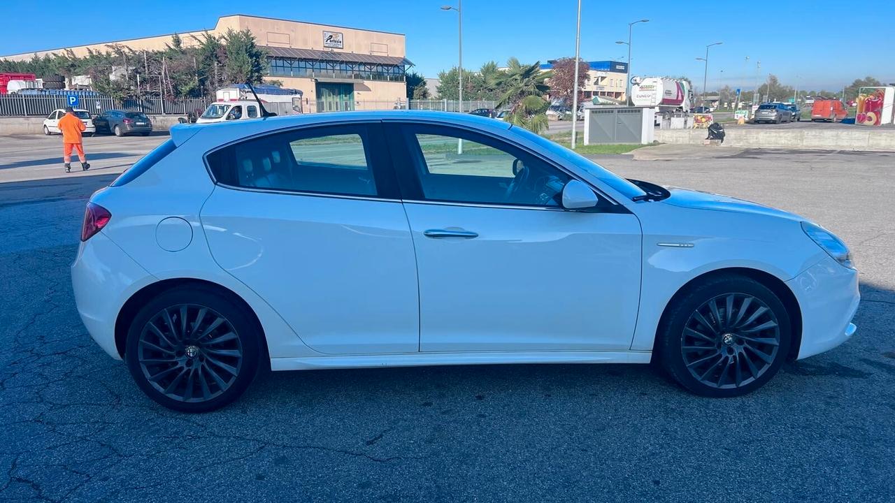 Alfa Romeo Giulietta 2.0 JTDm-2 170 CV Exclusive
