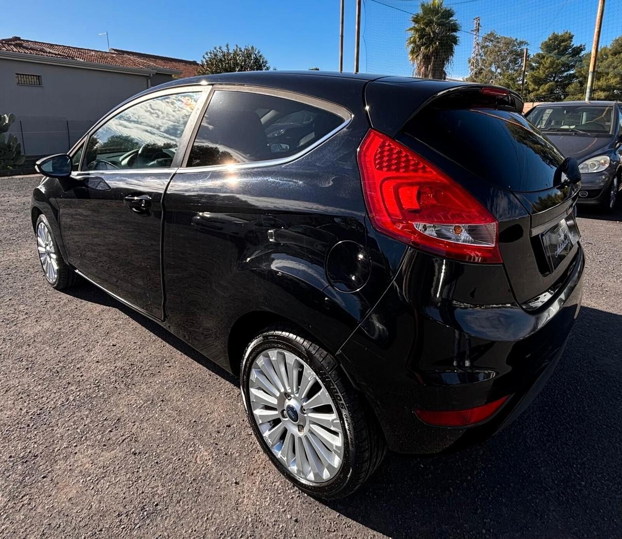 Ford Fiesta 1.2 82CV 3 porte Titanium